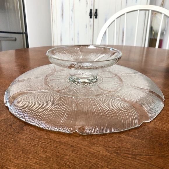 Arcoroc, France, FLEUR, Clear, Glass, Cake Stand, Vintage, 12.5" Nice Condition - Picture 5 of 11